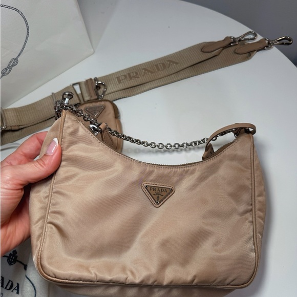 Prada Re-edition 2005 Nylon Bag NUDE - Picture 11 of 16